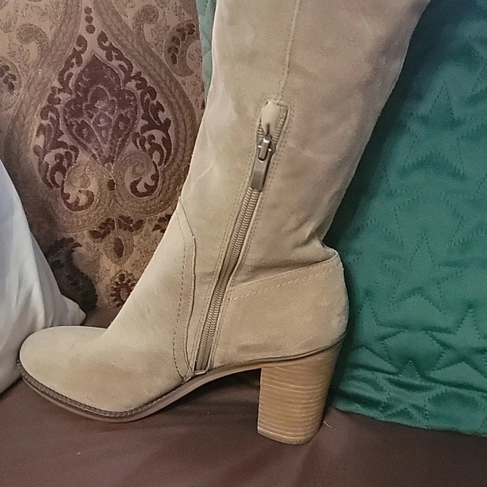Franco Sarto long boots size 9 elegant excellent condition color tan - Picture 5 of 17